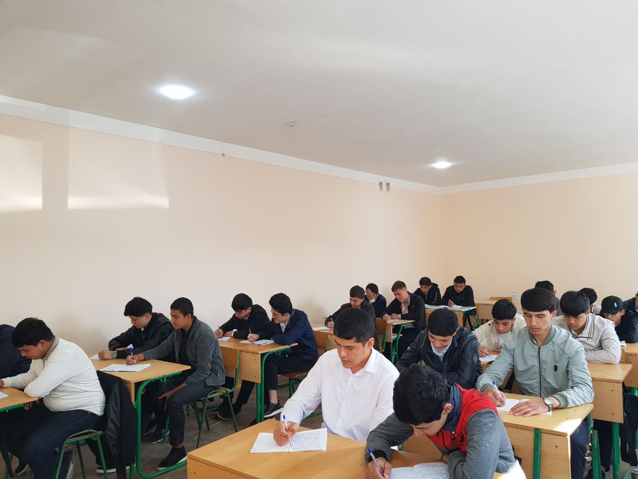 O‘zbek tili bayrami keng nishonlandi