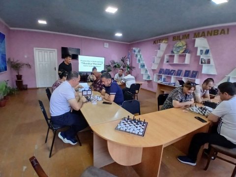 Samarqand tuman texnikumida pedagog-xodimlar o‘rtasida shaxmat va shashka musobaqasi o‘tkazildi вЂ” foto 1