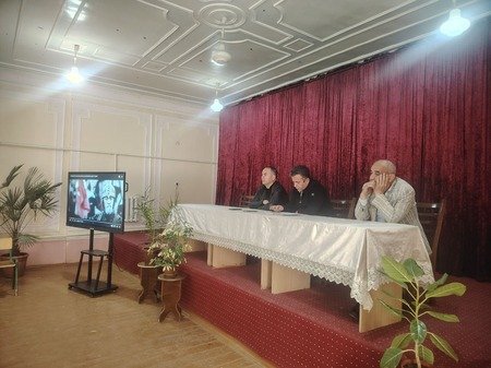 “Amir Temur – faxrimiz, gʻururimiz” mavzusida suhbat va qisqa metrajli film namoyishi bo'lib o'tdi