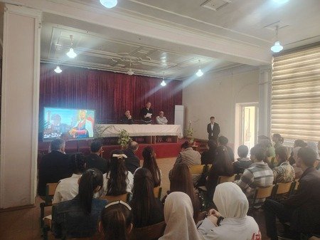 “Amir Temur – faxrimiz, gʻururimiz” mavzusida suhbat va qisqa metrajli film namoyishi bo'lib o'tdi