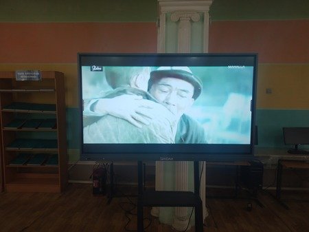 “Kitobxon oʻquvchi” loyihasi doirasida Chingiz Aytmatovning “Oq kema” asari, Nazar Eshonqulning “Maymun yetaklagan odam” asarini muhokama qilindi