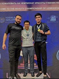 Samarqand tuman politexnikumining 1- kurs o'quvchisi  Vafoyev Timur Respublika miqiyosida o'tkazilgan O'zbekiston go'zallik chempionatida 1-o'rin oldi