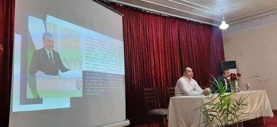  “Vatan kelajagi uchun barchamiz daxldormiz” shiori ostida bugunning dolzarb mavzularida debatlar oʻtkazildi