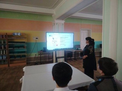 Malkolm Gladuellning “Zukkolar va landavurlar” asarini oʻqishga tavsiya etildi