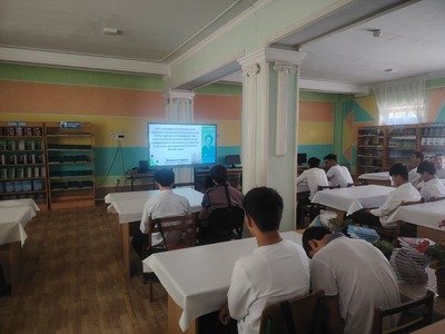 Malkolm Gladuellning “Zukkolar va landavurlar” asarini oʻqishga tavsiya etildi