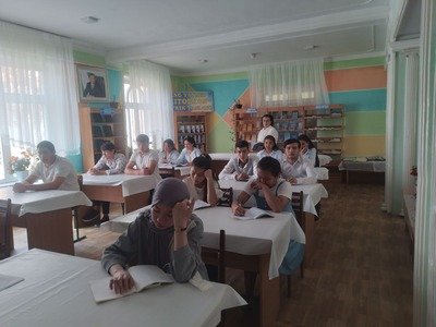 "Xotira muqaddas - inson qadri aziz" mavzusida ma'naviyat soatlarini yuqori saviyada tashkil etildi