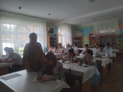 "Xotira muqaddas - inson qadri aziz" mavzusida ma'naviyat soatlarini yuqori saviyada tashkil etildi