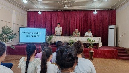 “Vatan ozodligi — oliy saodat” mavzusida davra suhbati tashkil etildi