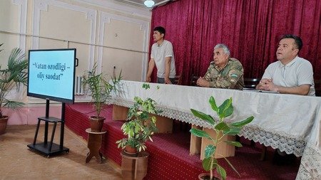 “Vatan ozodligi — oliy saodat” mavzusida davra suhbati tashkil etildi