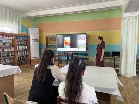 Samarqand tuman politexnikumida “Kitobxon oʻquvchi” loyihasi doirasida Said Ahmadning “Ufq” romanini muhokama qilindi