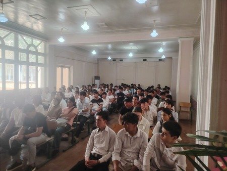 “Mening hayot falsafam” mavzusida Samarqand tuman Ravonak mahallasida yashovchi yozuvchi Shodmon Omonullayevning kitoblari taqdimoti o’tkazildi.