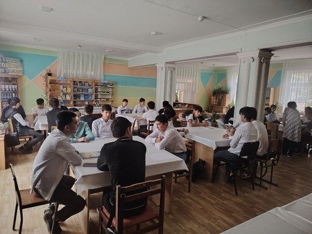 Jadidlar va qatagʻon qurbonlari xotirasiga bagʻishlangan “Maʼrifat gurunglari” kechasi tashkil qilindi.