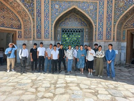 “Oʻquvchilarning muzeylarga tashrifi” loyihasi amalga oshirildi.