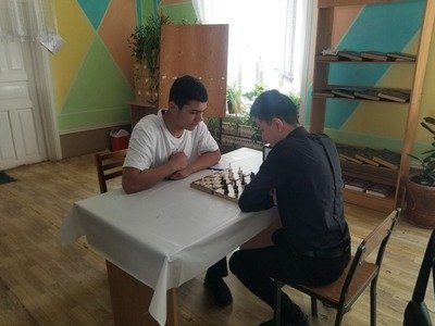 Samarqand tuman politexnikumida shaxmat , shashka sport turi boʻyicha oʻquvchilar oʻrtasida ommaviy sport musobaqasi oʻtkazildi