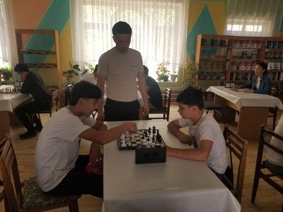 Samarqand tuman politexnikumida shaxmat , shashka sport turi boʻyicha oʻquvchilar oʻrtasida ommaviy sport musobaqasi oʻtkazildi