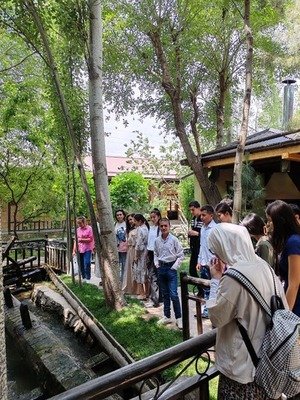 Oʻquvchilardagi vatanparvarlikni oshirish maqsadida ichki turizmni rivojlantirish loyihasi doirasida sayohat manzillariga oʻquvchilar yuborildi