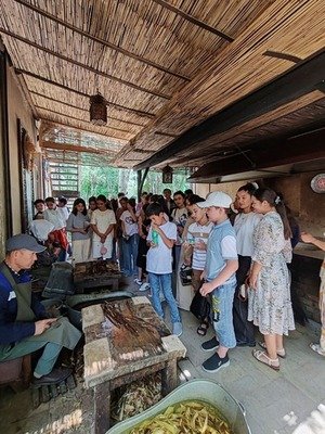 Oʻquvchilardagi vatanparvarlikni oshirish maqsadida ichki turizmni rivojlantirish loyihasi doirasida sayohat manzillariga oʻquvchilar yuborildi